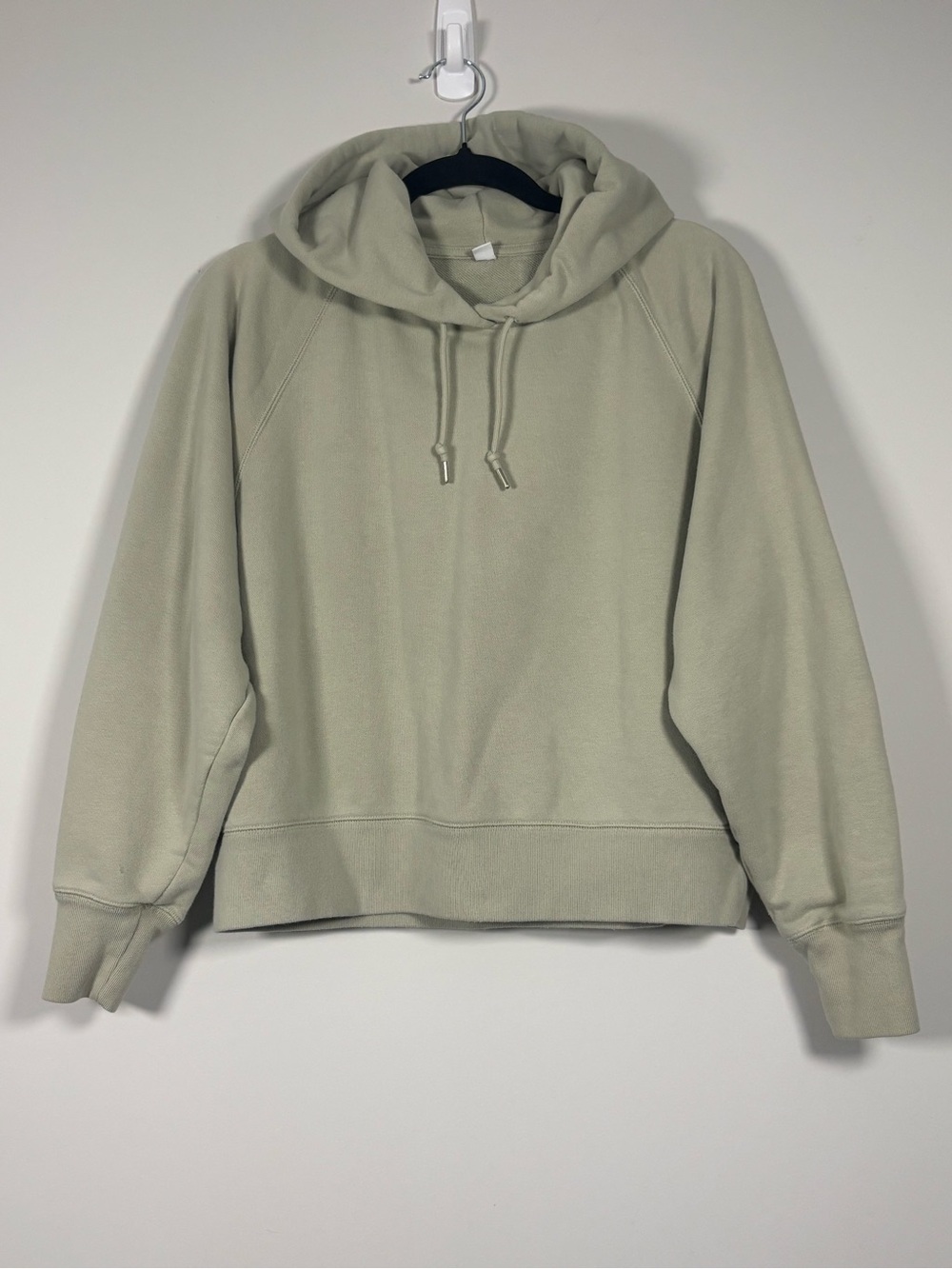 Uniqlo Crewneck Sweatshirt Size S